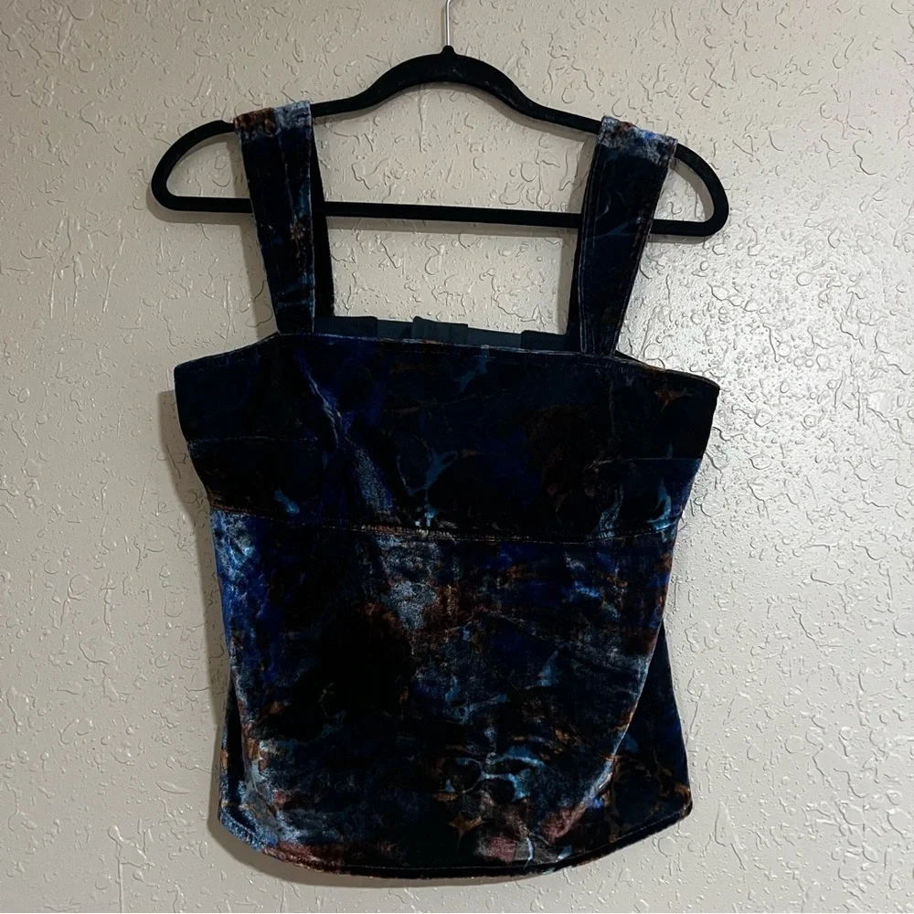 NWT Anthropologie Pilcro Velvet Flyaway Top Size Small - Picture 2 of 4
